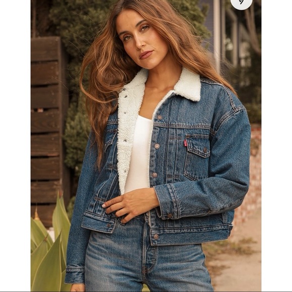 Levi’s Jacket - Picture 3 of 8